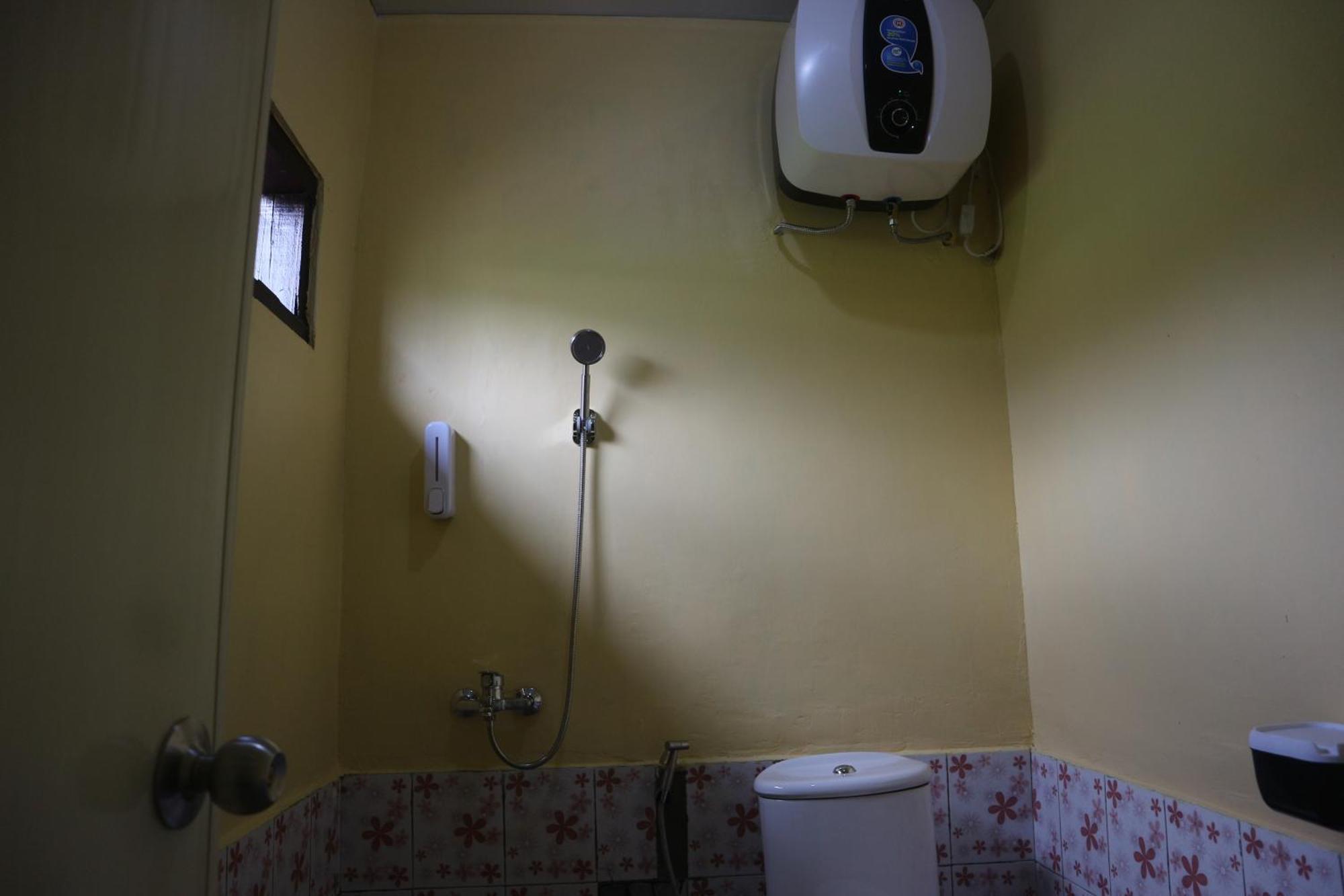 Tange Guest House Ruteng Zewnętrze zdjęcie