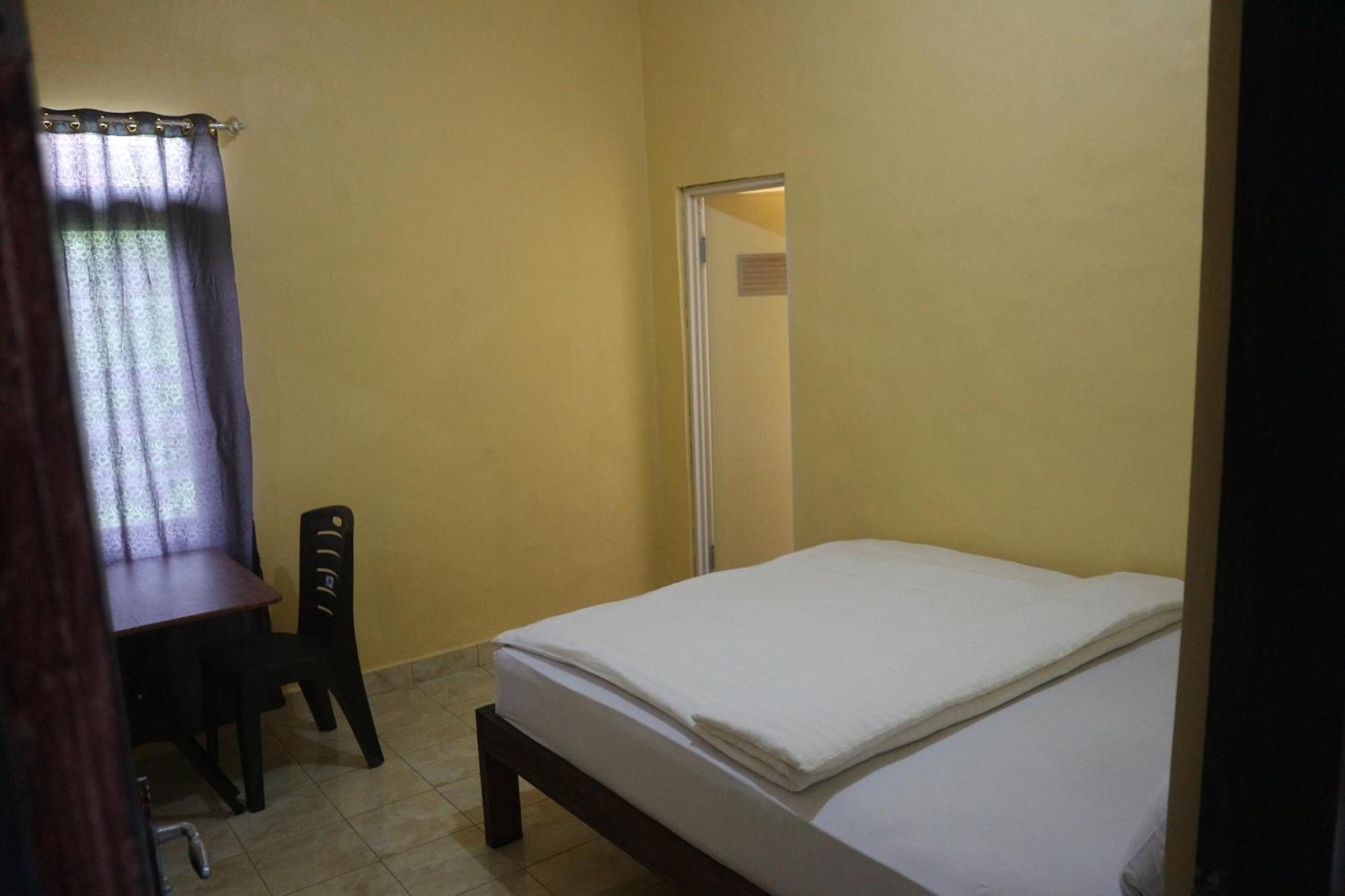 Tange Guest House Ruteng Zewnętrze zdjęcie